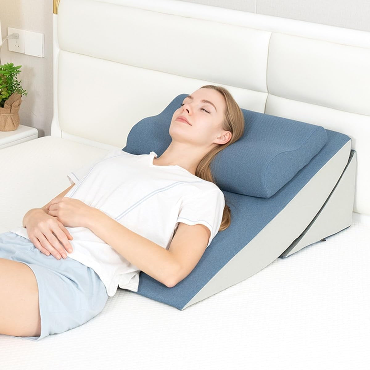 Anti-Reflux Slope Cushion Triangular Pillow Reclining Backrest Elderly Patient Waist Knee Support Bed Cushion
